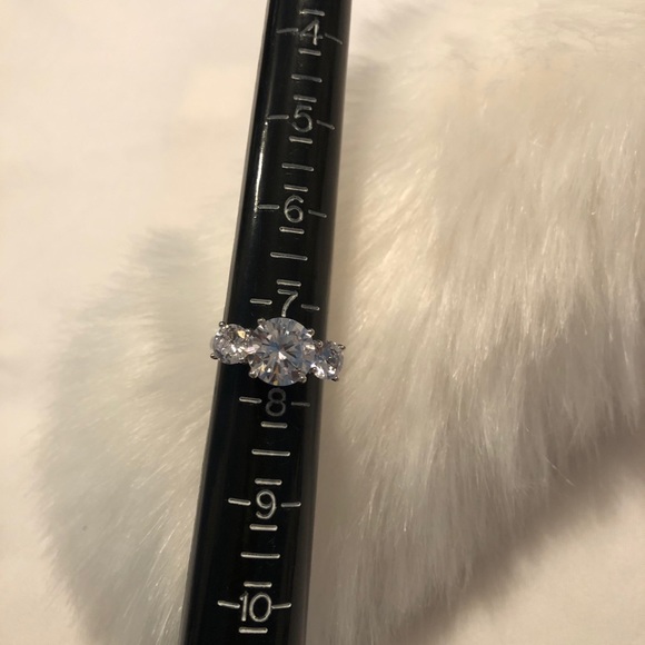 Ring - Picture 3 of 3